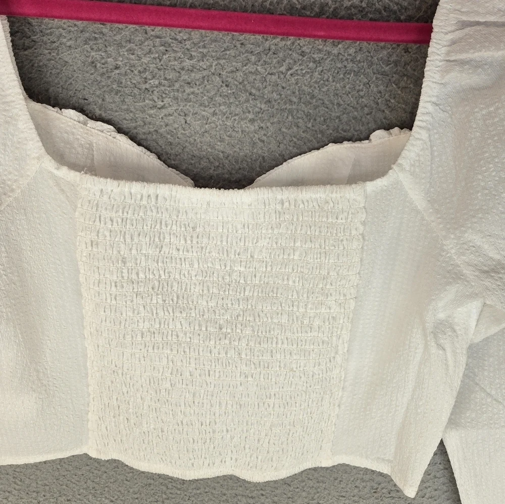 Astr The Label Crop Top White Womens Sz L Ruched Sweetheart Neckline Smock Back